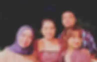 Foto Fuji Rangkul Mayang Bikin Heboh, Komentar Melly Goeslaw Diserbu Netizen