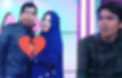 Isyaratkan Masih Buka Hati untuk Kiwil, Rohimah Alli Tahan Tangis Ngaku Diancam Begini oleh Anak Sulungnya: Harus Pisah