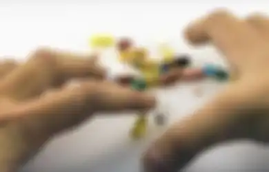 Ditangkap Gegara Narkoba, Foto Pedangdut Inisial VU Dicari, Netizen Semprot Admin Akun Gosip