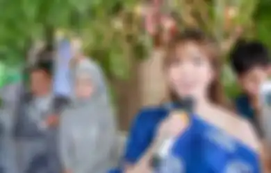 Pengasuh Gempi Gelar Resepsi Nikah, Foto Gisel Beraksi di Depan Undangan Bikin Netizen Bertanya-tanya