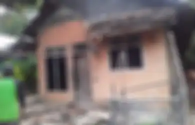 Foto Rumah Warga Pandeglang Ambruk Bikin Nyesek, Ahli Ungkap Ancaman Gempa Megathrust Selatan Jawa 