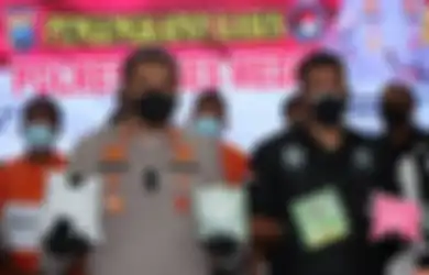 Foto Kapolrestabes Medan Pamer Tangkapan Narkoba Disorot, Anak Buahnya Bongkar Aib Bos Polisi: Beli Hadiah Pakai Uang Suap