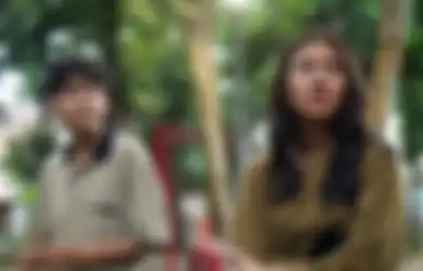 Review Film Penyalin Cahaya, Mengais Hati Dengan Penuh Makna