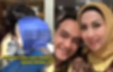 Berlutut Mencium Kaki Ibunda Tercinta, Venna Melinda dan Ferry Irawan Minta Doa Restu, Tangis Ibunda Verrel Bramasta Pecah: Kasih Kesempatan...