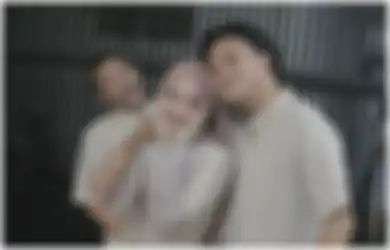 6 Gaya Kompak ala Putri Delina dan Rizky Febian. Sibling Goals!