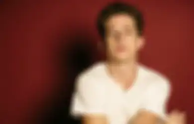 Charlie Puth Kagum pada Kid LAROI dan Metode Promosi Ekstremnya!