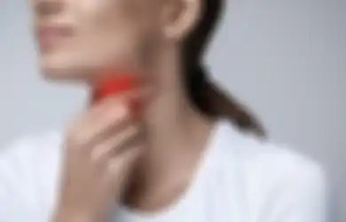 5 Cara Alami Mengembalikan Suara yang Hilang saat Sakit Tenggorokan!