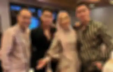 Athalla Sampai Melongo, Ibunya Selangkah Lagi Jadi Istri Ferry Irawan, Fakta Keuangan Calon Ayah Tiri Mengejutkan: Dia Nggak Pegang Apa-apa