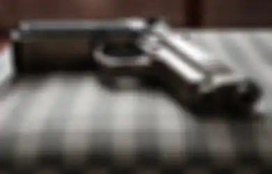Tukang Bangunan Berisik Kerja Saat Ada Zoom Meeting, Langsung Ditodong Pistol