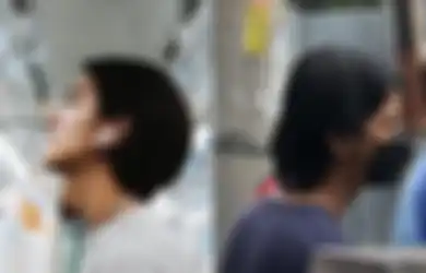 Beredar Video Sosok Diduga Iqbaal Ramadhan Antre Beli Minyak Goreng, Netizen: Nganggur Gak Syuting Apa Emang Gabut?