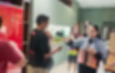 Satu Lembar Bisa Bikin Bahagia Karyawan, Anak Buah Nagita Slavina Girang Bosnya Bagi-bagi Uang, Sahabat: Gila Ya, Gigi Ulang Tahun Malah Bagi-bagi Duit!