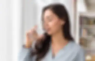 Panik Karena Tak Sengaja Minum Air Berjentik Nyamuk, Bahaya Enggak Ya?