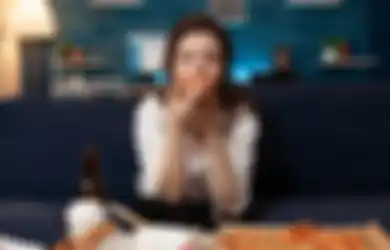 4 Risiko yang Mengintai kalau Kita Masih Sering Makan Tengah Malam!