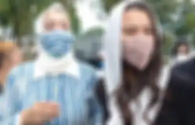 Penuh Haru, Begini Momen Pertemuan Angelina Sondakh dengan Anak Sambungnya, Aaliyah Massaid Langsung Berikan Pelukan