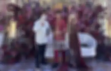 Crazy Rich Bandung Dicari Polisi, Foto Rizky Billar Berebut Duit Doni Salmanan Viral, Suami Lesti Kejora: Kita Baru Kenal