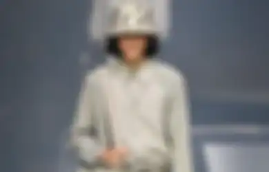 Bikin Bangga! Ini Sosok Rizal Rama, Model Indonesia yang Melenggang di Paris Fashion Week 2022, Sukses Go Internasional di Usia Muda 