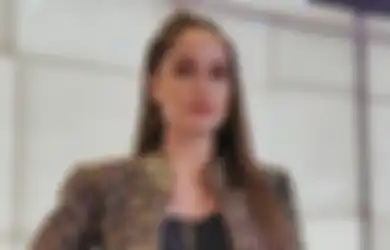 Nggak Suka Belanja dan Pilih Jalani Gaya Hidup Sederhana, Cinta Laura Dipergoki Simpan Celana Dalam Bolong-bolong oleh Sang Bunda: Mama Buka-buka Lemari Aku