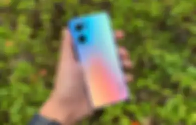 Review OPPO Reno7 5G Yang Punya Desain, Baterai, & Kamera Impresif