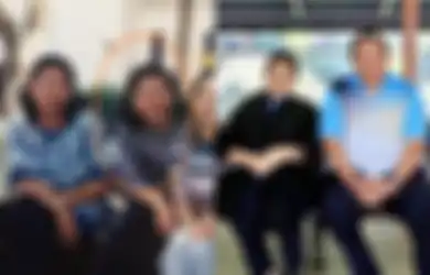 Bak Pinang Dibelah Dua, Berikut 5 Potret Adik Kandung Ani Yudhoyono, Jarang Terekspos Media Meski Dulu Sering Habiskan Waktu Bersama Istri SBY