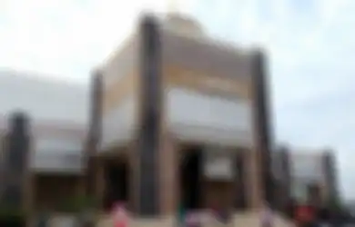 Dibangun Khusus dengan Arsitektur Timur-Tengah, Begini Sejarah Unik Berdirinya Masjid Namira Lamongan, Bisa Tampung hingga 1.500 Jemaah