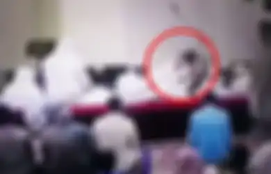 Innalillahi Wa InnaIlaihi Rojiun, Sempat Tersenyum ke Arah Jemaah, Pria Ini Meninggal Dunia Beberapa Detik usai Jadi Imam Salat Asar di Masjid Makkah: Semoga Allah Mengganjarnya Surga