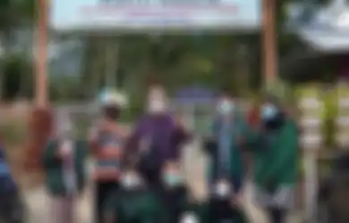 KKN ITS Bantu Tingkatkan Kualitas Minyak Atsiri AMKE Desa Oro-oro
