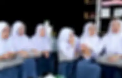 Putih Abu-Abu Enggak Tahu Istilah Catur Warga dan Asimilasi!