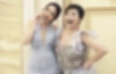 Jarang Kumpul Bareng Ayahnya, Gisel Justru Peluk Mesra Artis Lawas Ini, Sampai Khusus Bikin Foto Berdua 
