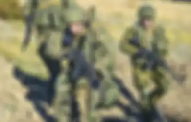 Tembakkan 800 Peluru Per Menit, PPK-20 dan SVCh Bakal Jadi Senjata Andalan Tentara Rusia untuk Tewaskan Pasukan Ukraina yang Menyerang, Intip Spesifikasinya yang Disebut Pistol Mesin Terbaik di Dunia