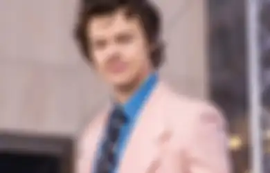 Harry Styles Bilang Bangga dan Beruntung Jadi Bagian dari One Direction