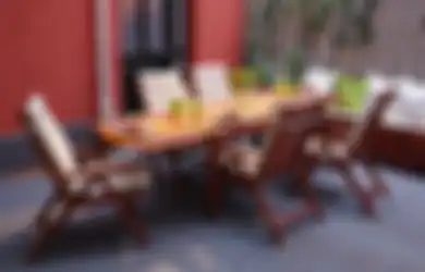 Ganti Suasana dengan Makan Bersama di Teras Rumah Saat Lebaran, Ini yang Mesti Diperhatikan!