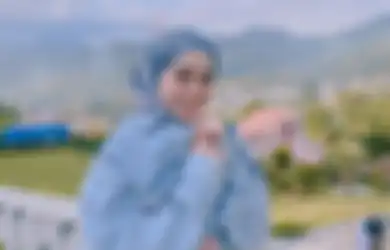 Bikin Ketar-ketir Kantong Warganet, Harga Jilbab yang Dikenakan Lesti Kejora Saat Gendong Ukkasya Sangat Fantastis hingga Bisa Buat Beli Motor, Tengok Penampilan Glamornya