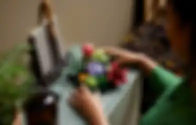 Bingung Ngasih Kado Buat Pacar? LEGO Botanical Kayaknya Bisa Bikin Lo Makin Disayang