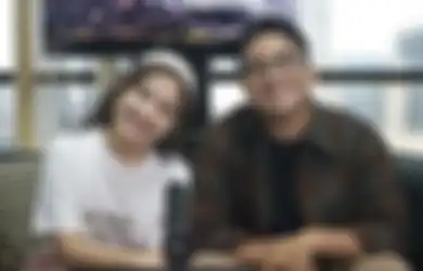 Prilly Latuconsina dan Umay Shahab Sleep Call. Sedang Dekat?