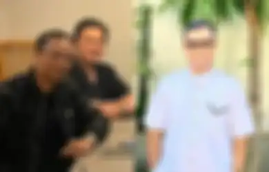 Koar-koar Sebut Doddy Sudrajat Lebih Pantas Asuh Gala Sky, Farhat Abbas Janji Kembalikan Anak Vanessa Angel Jika Terbukti Hidup Tak Makmur: 3 Tahun Susah Kita Kembalikan