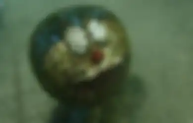 Seperti Adegan Anime yang Berubah Jadi Nyata, Doraemon Ditemukan Terkubur Di Laut