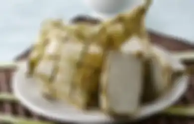 Lebaran Tiba, Takut Ketupat Cepat Basi? Akali dengan Cara Ini!