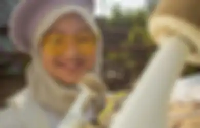Lagu Everybody Needs Milik Nadine Fatina Tertunda Karena Kasus Delta