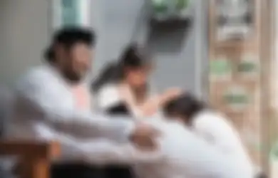 Amalan-amalan Berikut Dipercaya Mampu Menyelamatkan Orang Tua yang Kita Sayang dari Siksa dan Azab Kubur