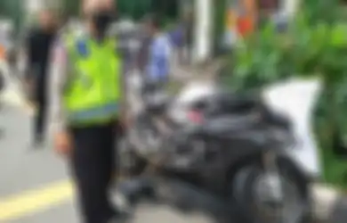 Tabrak Pengendara Moge di Senayan, Begini Nasib Sopir Minibus Usai Kecelakaan Maut. Foto Motor Korban Bikin Merinding