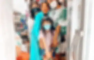 Ayahnya Beda Agama, Gisel Ikut Lebaran di Kampung Oma, Foto Liburan Gempi Ramai Dikomentari
