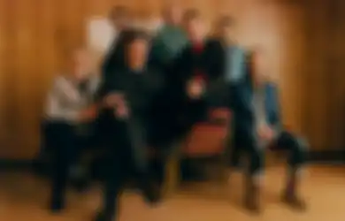 Wawancara Eksklusif HAI dengan Belle and Sebastian: Bocoran Soal Album 'A Bit of Previous'