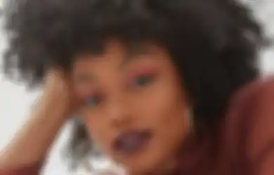 Pasti Cocok, 4 Cara Memilih Warna Lipstik Untuk Kulit Sawo Matang!