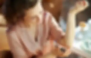 Simak Arti Kedutan di Siku Kiri, Primbon Jawa Ramalkan Bakal Ada Orang yang Mendadak Datang Minta Maaf