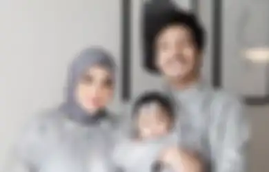Cucu Pertama Gen Halilintar Dilatih Mandiri, Atta Halilintar Siap Ajari Ameena Cuci Piring di Umur 4 Tahun, Ini Reaksi Aurel Hermansyah