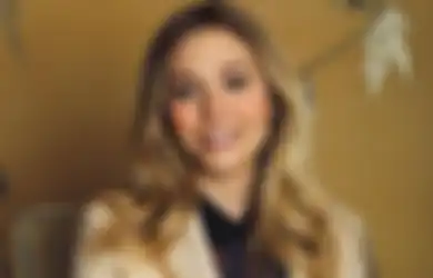 Alasan Elizabeth Olsen Keluar Grup Chat Avengers dan Hapus Medsos