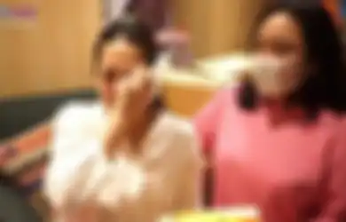 'Berdoa, Nangis yang Kencang, Tidur' Di Tengah Isu Perselingkuhan Raffi Ahmad, Curhatan Pilu Nagita Slavina Bikin Warganet Iba: Cuma Bertahan Demi Anak-anak