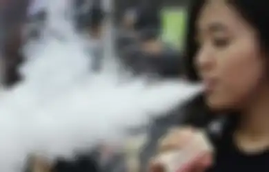 Sedang Tren, Ini 4 Dampak Buruk yang Mengintai Saat Menggunakan Vape