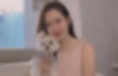 Son Ye Jin Dicurigai Hamil Setelah Unggah Foto di Instagram!
