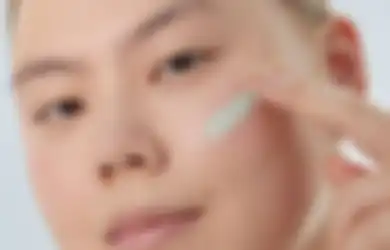 3 Color Corrector Hijau Lokal Ini Juara Pudarkan Kemerahan di Wajah!
